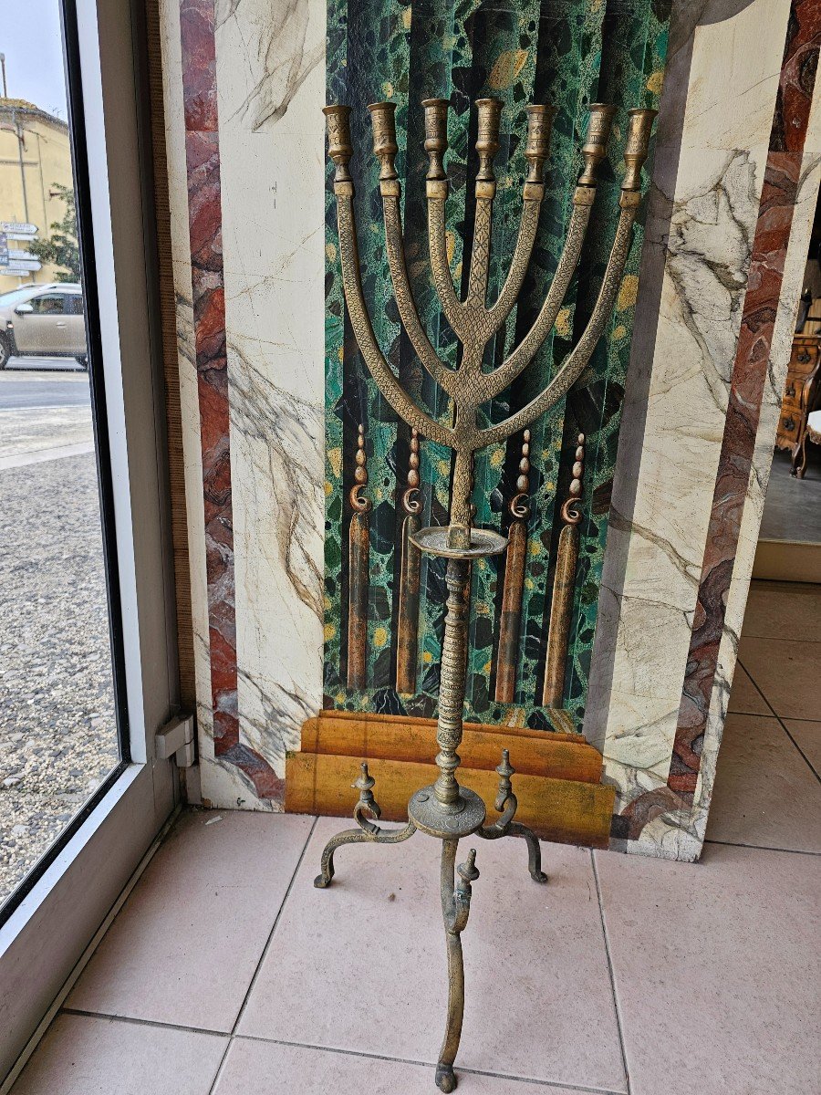 Menorah Ou Chandelier Juif à 7 Bras ,  Sur Pied . Bronze -photo-2
