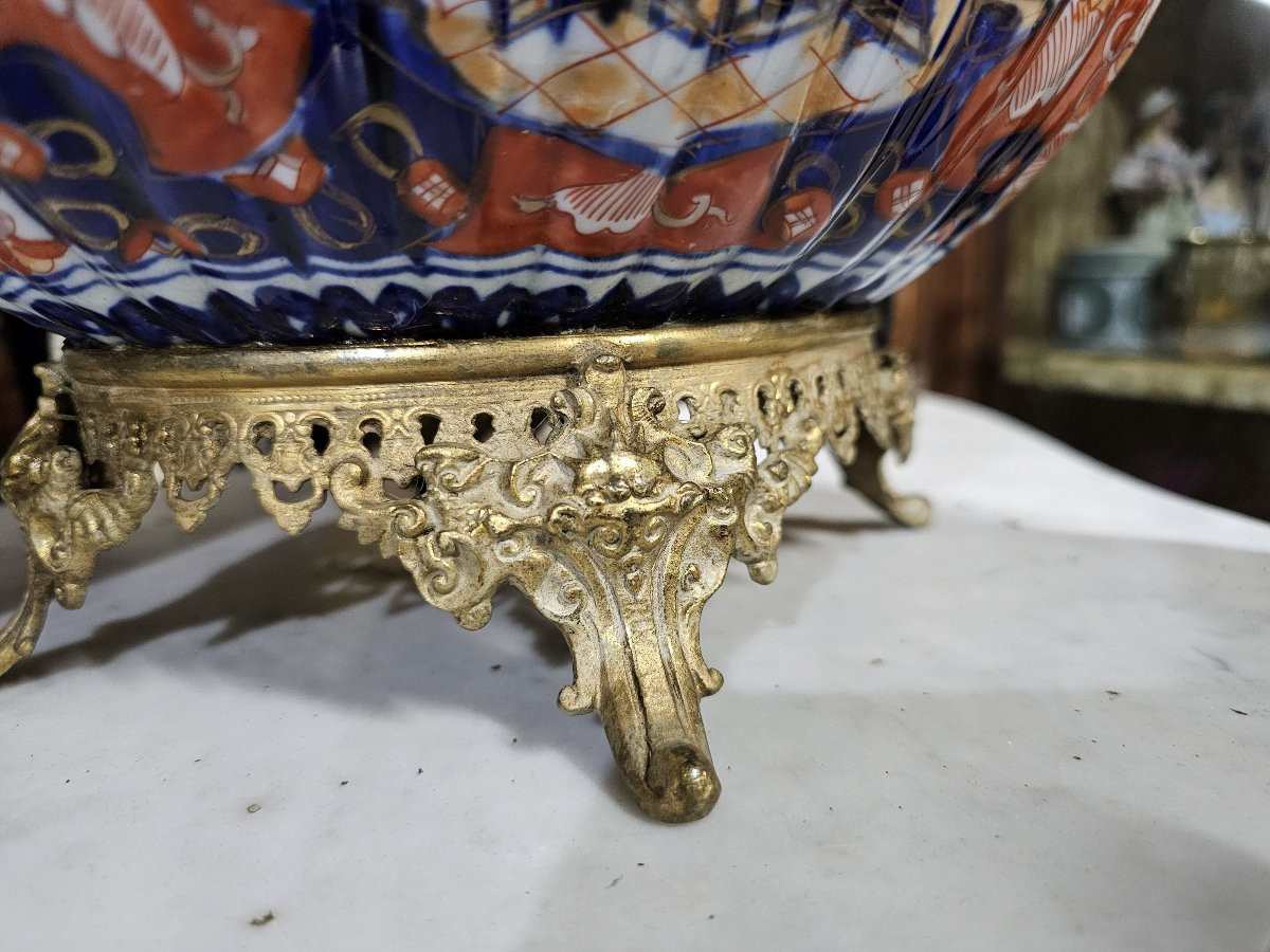 Jardinière godronnée en porcelaine Imari,  monture en bronze -photo-4