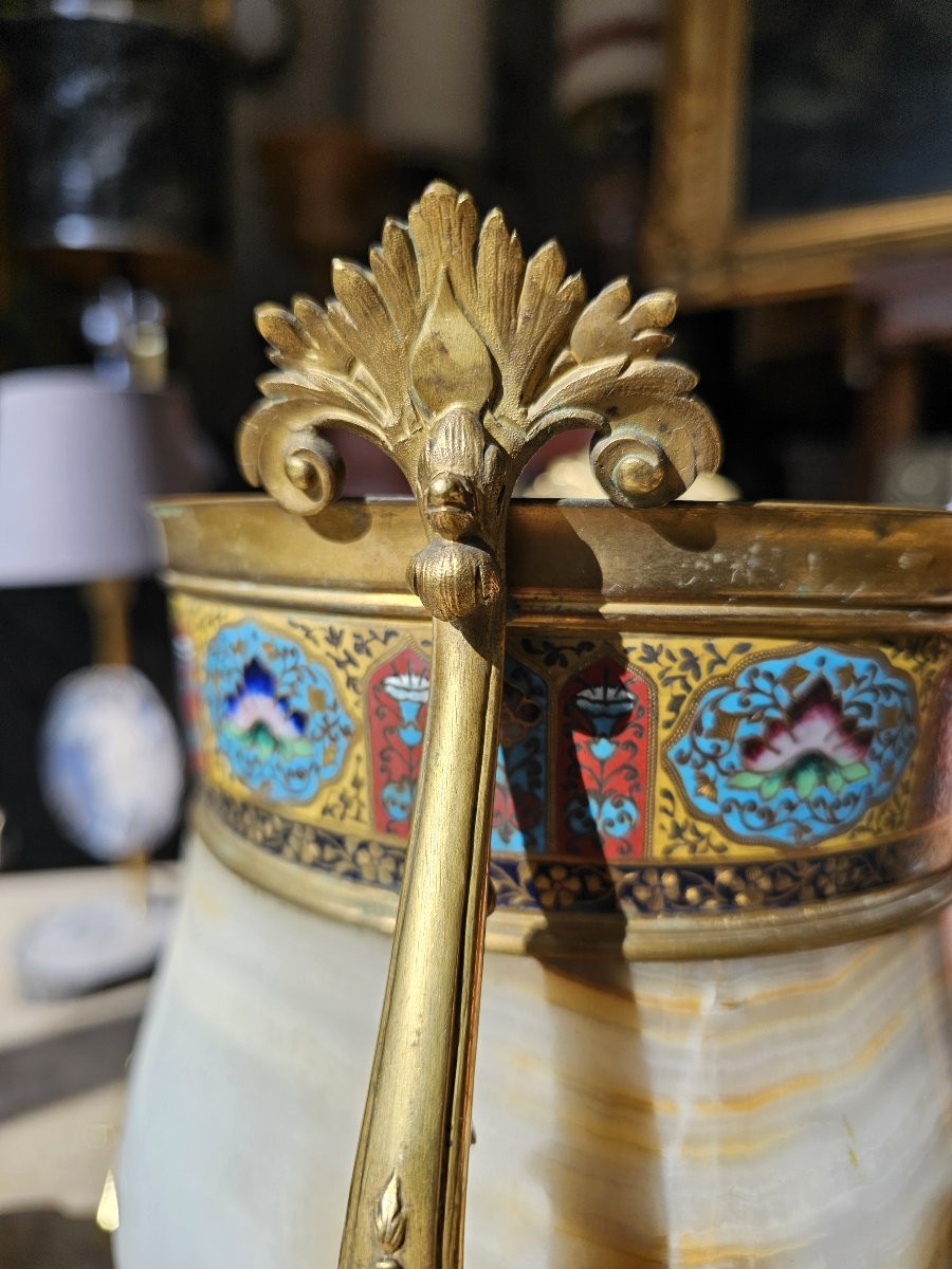 Coupe en onyx , bronze doré et émaux cloisonnés polychromes-photo-6