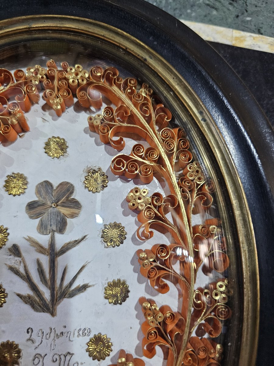 Cadre reliquaire à paperolles et travail en cheveux XIXème-photo-4