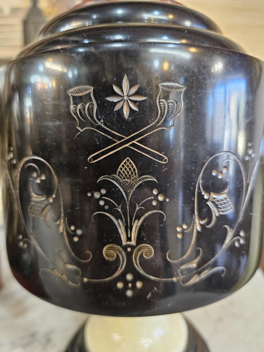 Pot à tabac en marbre noir , marbre rouge du Languedoc et onyx -photo-2