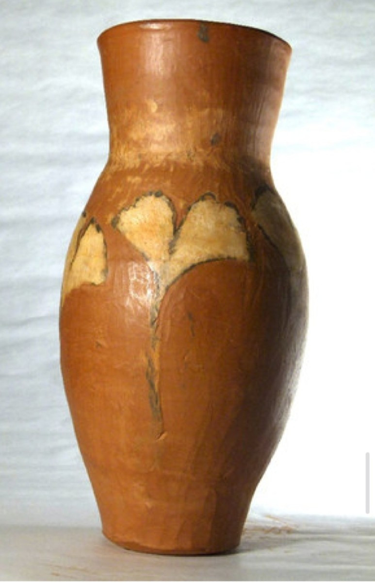 Vase en terre cuite décoré signé Jean PAULET