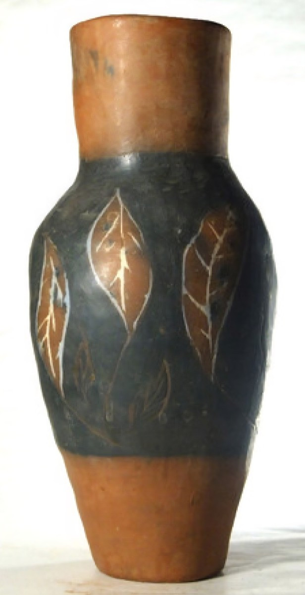 Vase en terre cuite décoré signé Jean PAULET