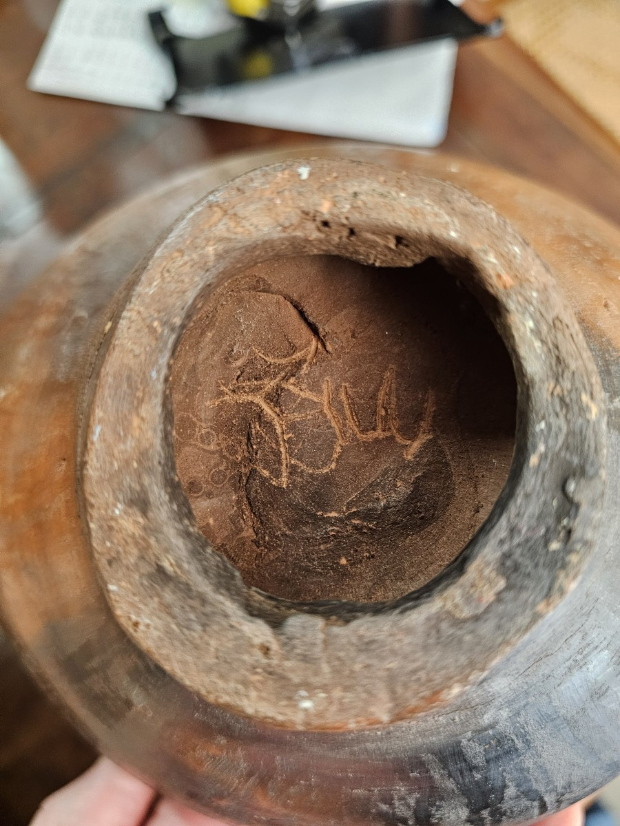 Vase en terre cuite décoré signé Jean PAULET-photo-1