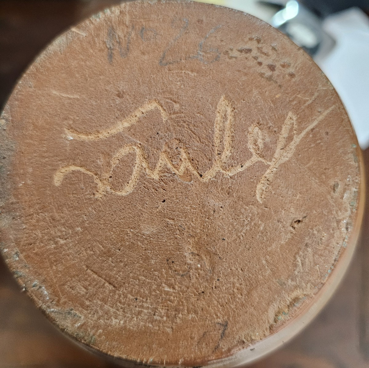 Vase en terre cuite décoré signé Jean PAULET-photo-1