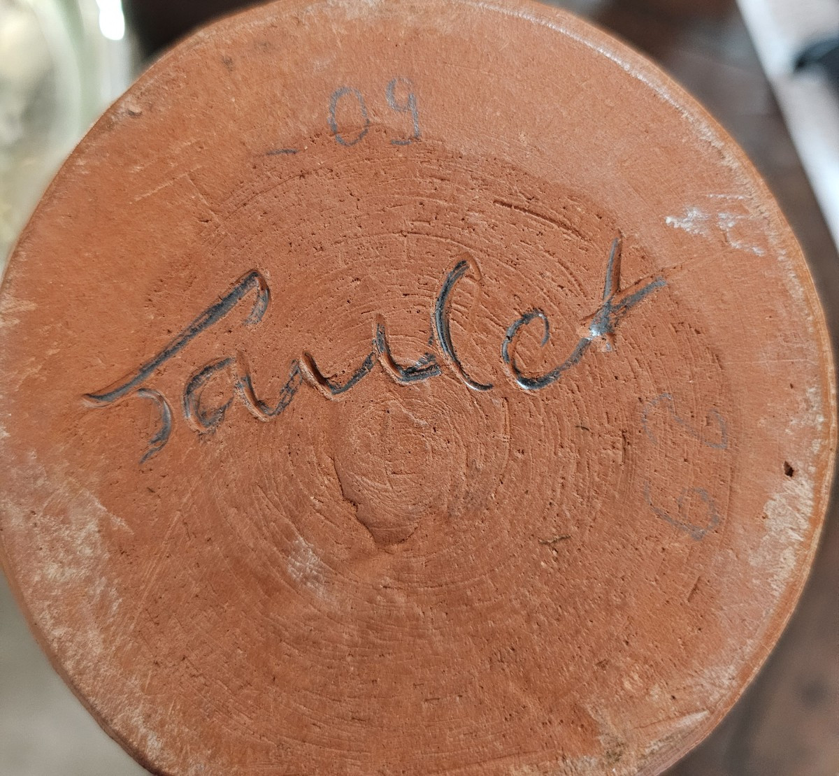 Vase en terre cuite décoré signé Jean PAULET-photo-1