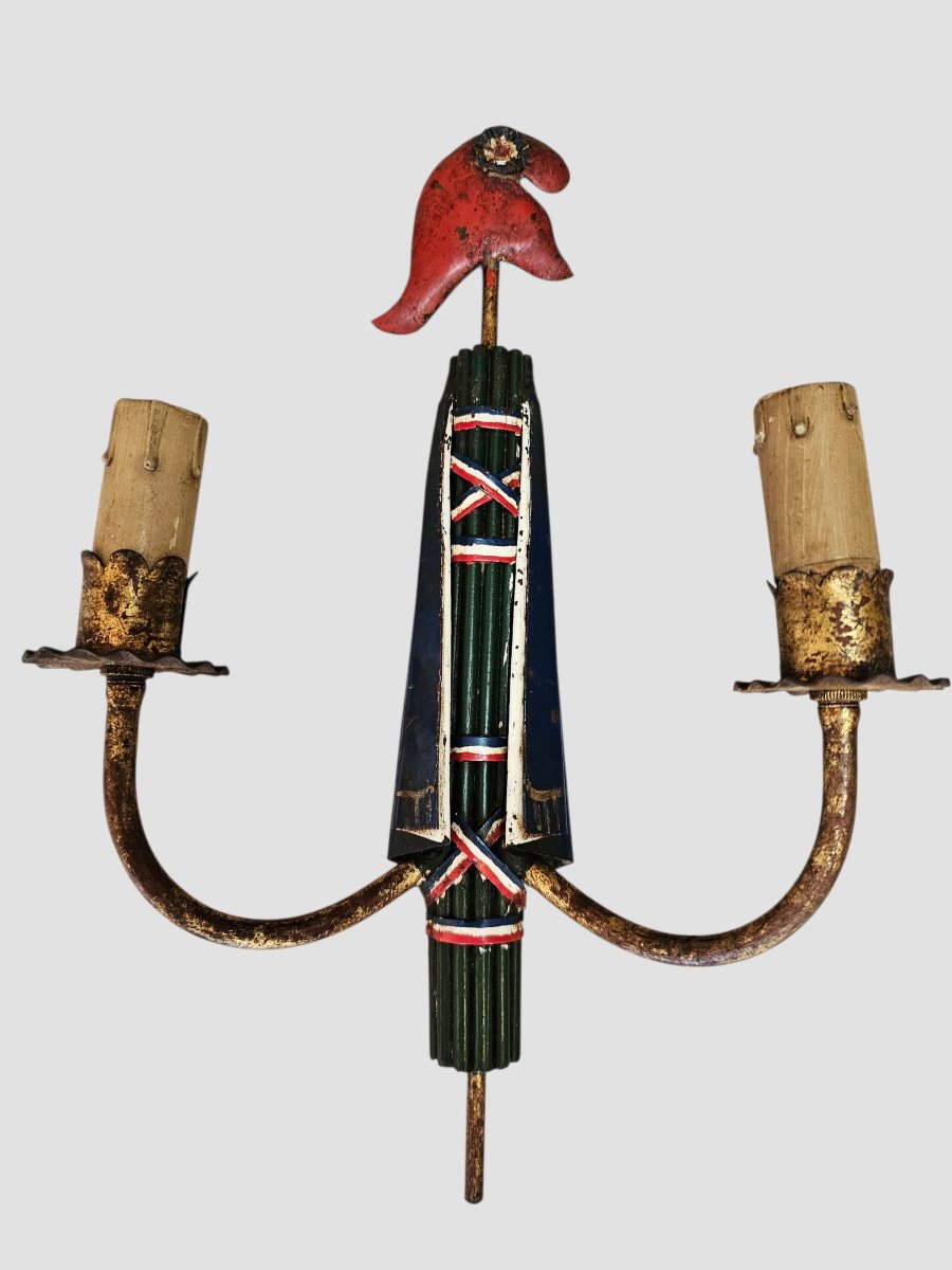 Ensemble de trois appliques Révolutionnaire en tôle peinte années 50/60-photo-1