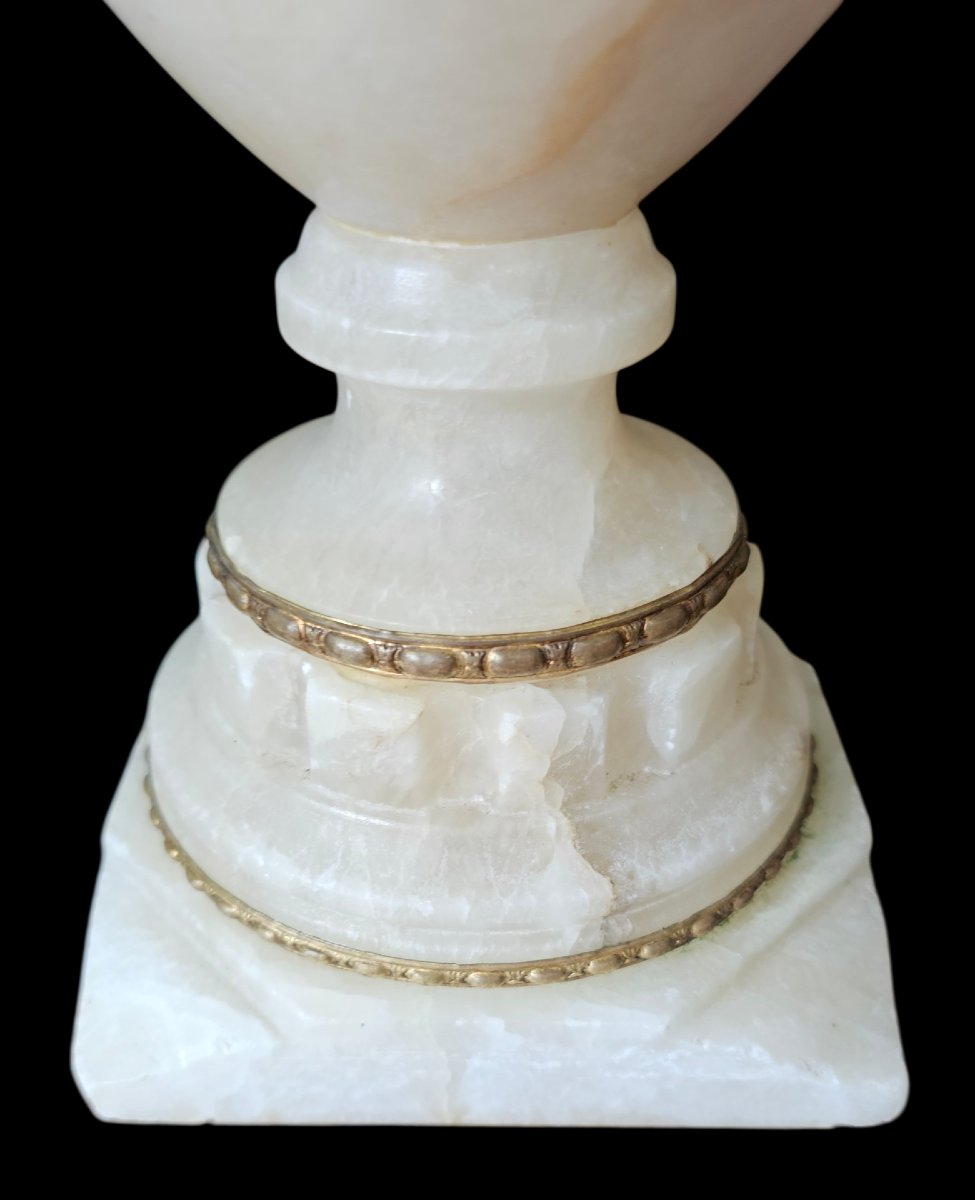 Alabaster Lamp-photo-4