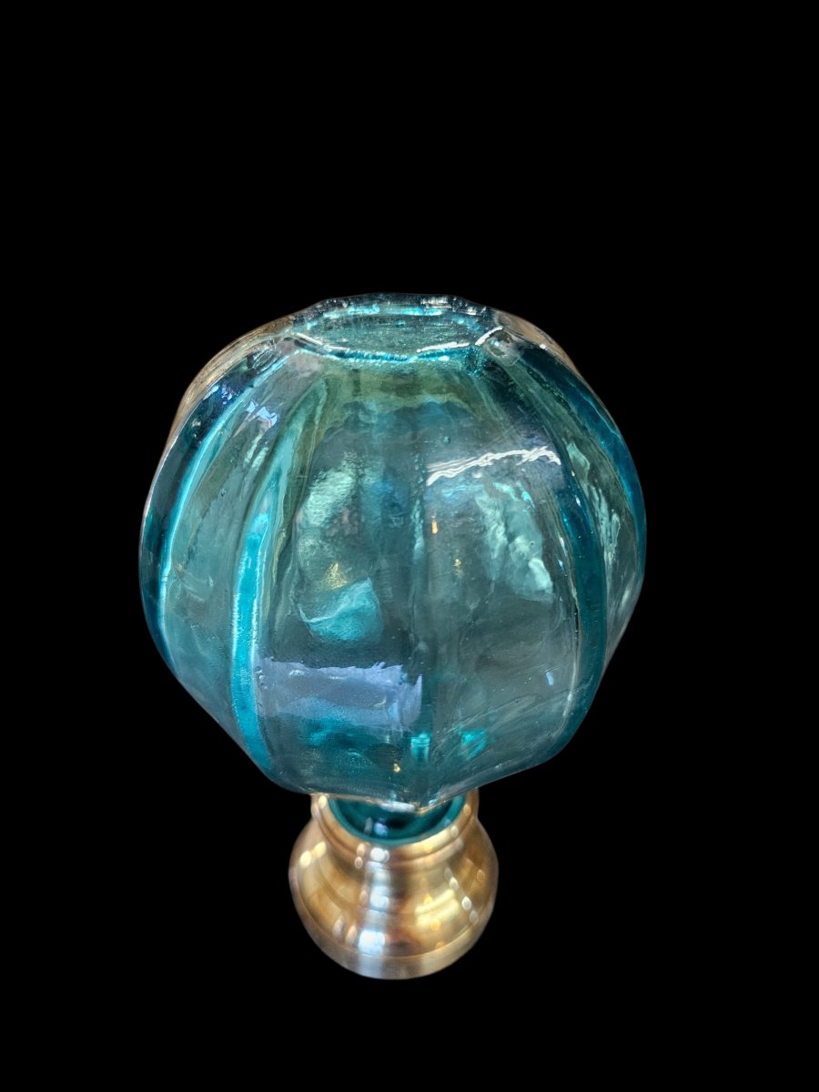 Boule d'escalier en verre bleu avec sa platine de fixation -photo-2