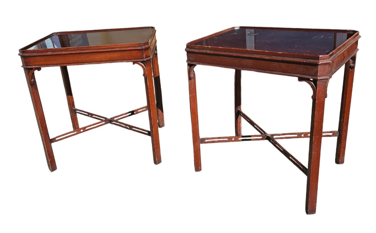 Pair Of English Mahogany Tea Tables From The Second Half Of The 20th Century