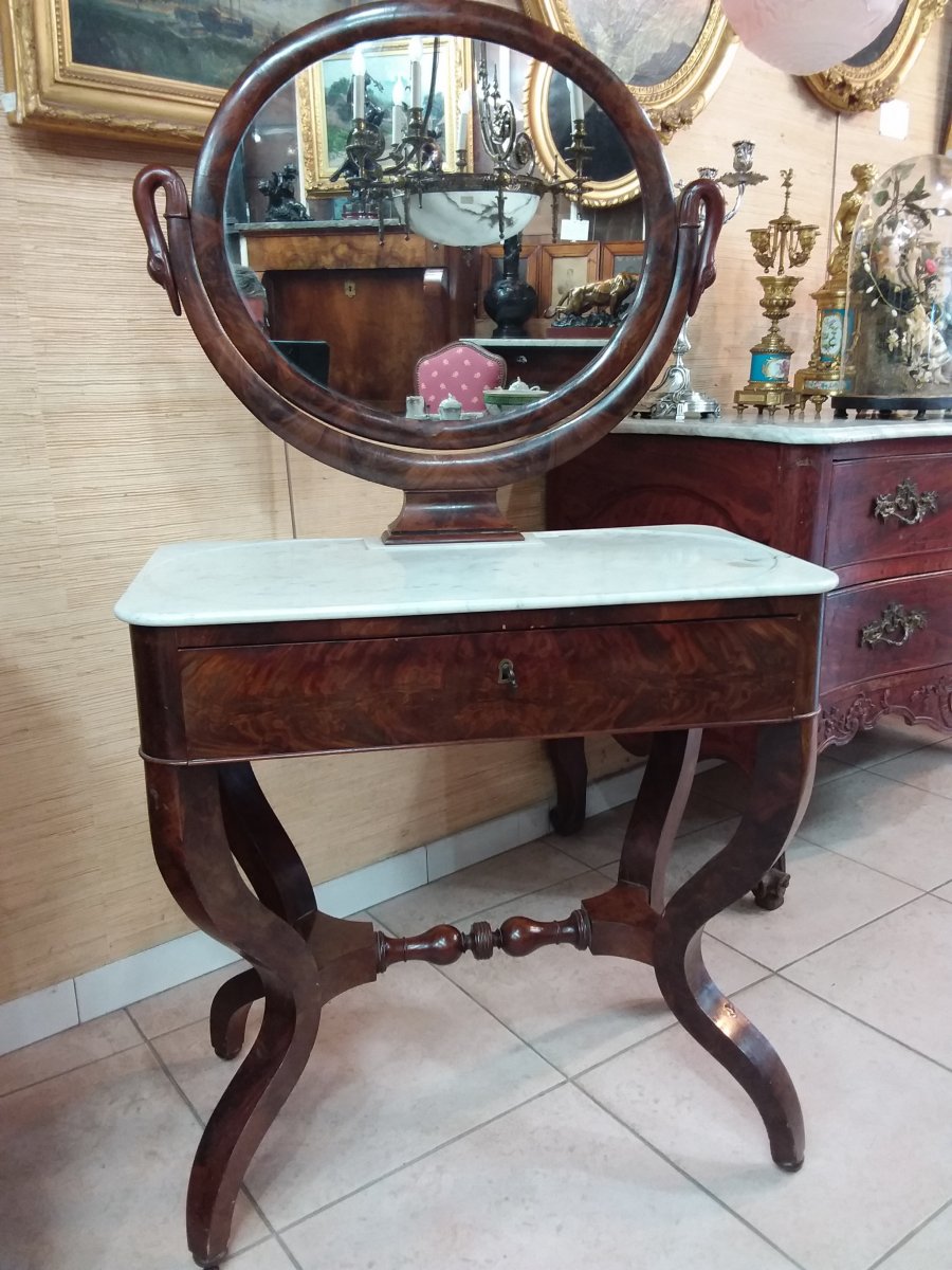 Table De Toilette En Acajou Et Placage d'Acajou d'époque Restauration 1820-1830