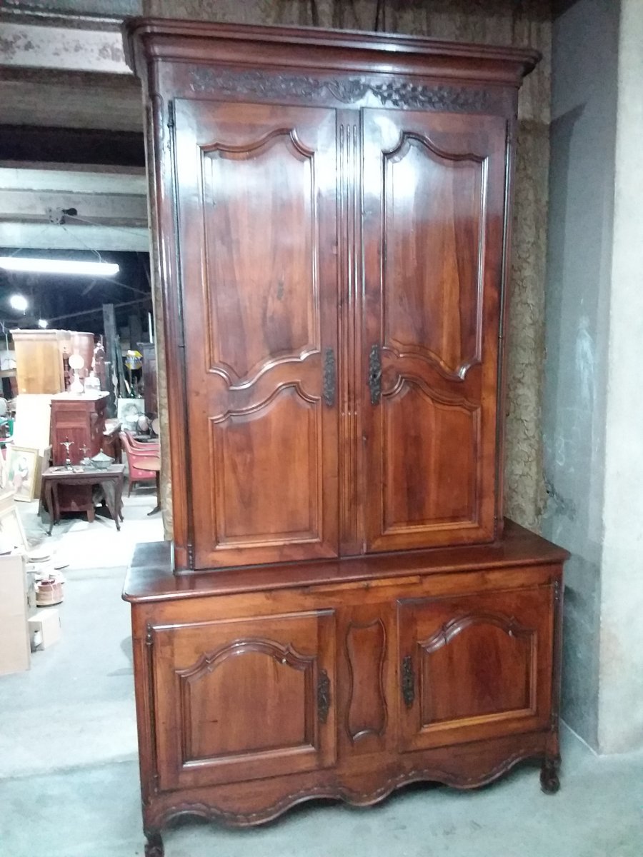 Louis XV Two-body Buffet In Eighteenth Walnut