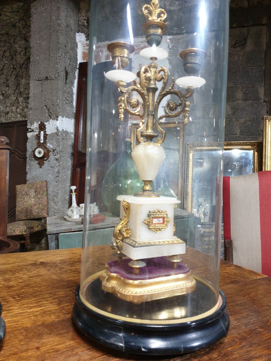 Alabaster And Golden Spelter Fireplace Trim Under Globes-photo-3