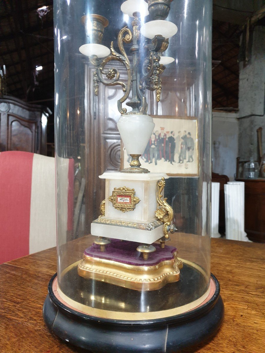 Alabaster And Golden Spelter Fireplace Trim Under Globes-photo-6