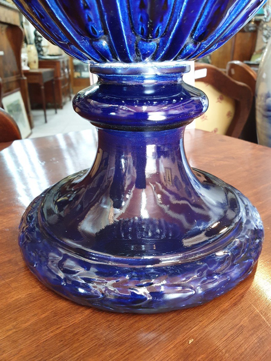 Importante Paire De Vases Couverts En Terre Vernissée Bleuie,  Sarreguemines Modèle Duplessis-photo-3