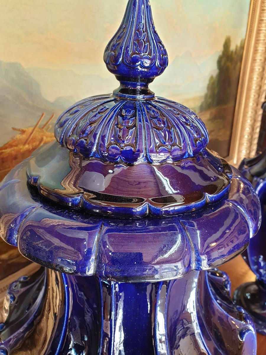 Importante Paire De Vases Couverts En Terre Vernissée Bleuie,  Sarreguemines Modèle Duplessis-photo-8