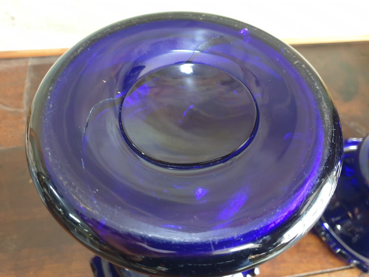 Pair Of Vases On Crystal Pedestal With Hemmed Collars In Cobalt Blue-photo-4