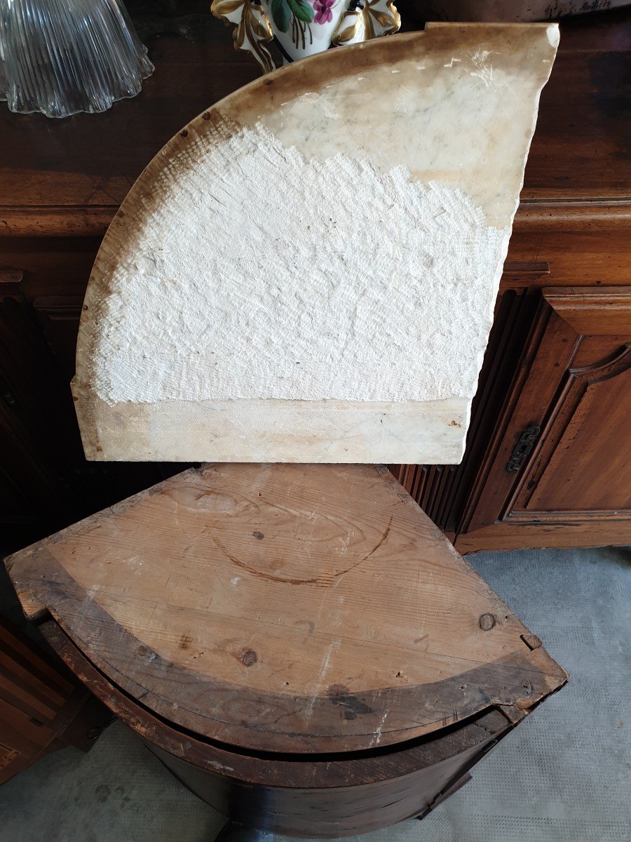 Deux Encoignures d'époque Louis XVI Formant Paire-photo-7