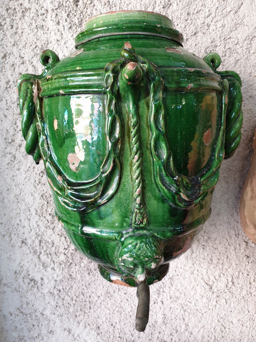 Corps De Fontaine En Terre Cuite Vernissée Verte Fin XVIIIème Début XIXème