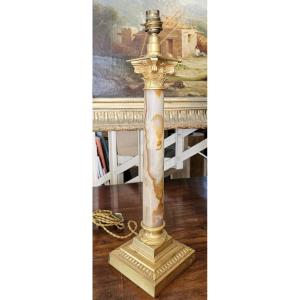 Pied De Lampe Formant Colonne Corinthienne , Fut En Onyx , Base En Chapiteau En Bronze Doré