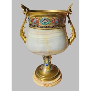 Coupe en onyx , bronze doré et émaux cloisonnés polychromes