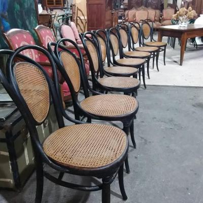 Série De 8 Chaises Cannées De Jacob Et Josef Kohn En Bois Courbé Noirci