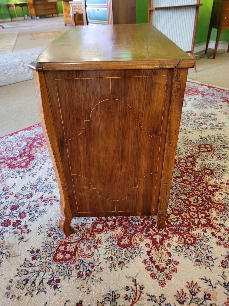 18th Century Fruit Wood Commode 1800 Euros-photo-2