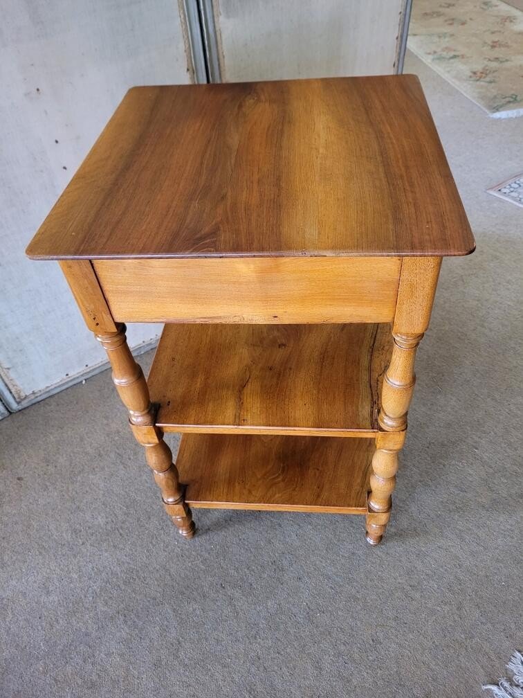 Table De Salon En Noyer  Epoque Louis Philippe      240 Euros-photo-2