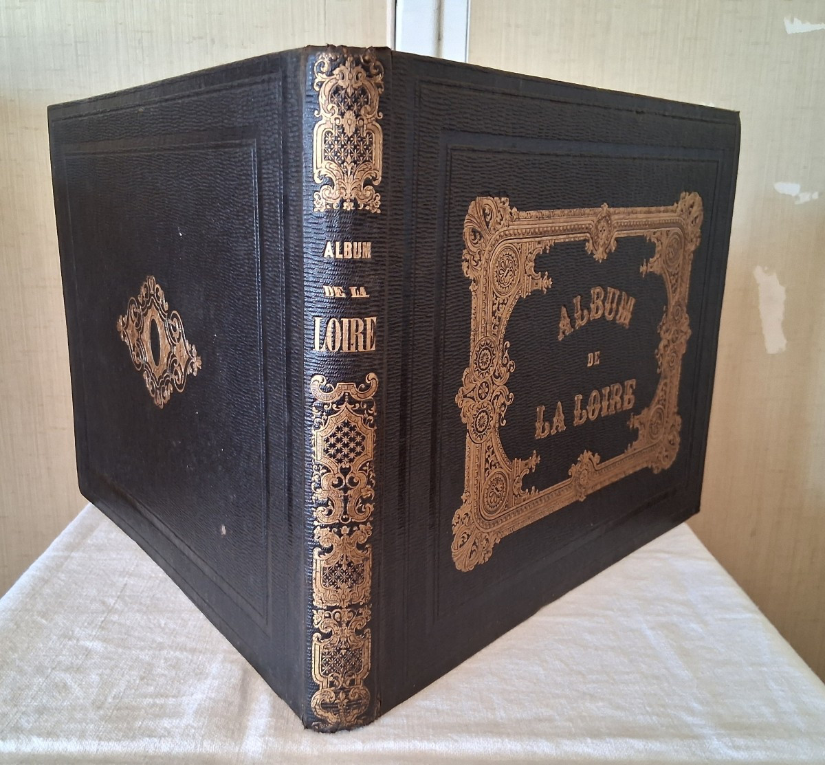 Albums From The Banks Of The Loire / 1856