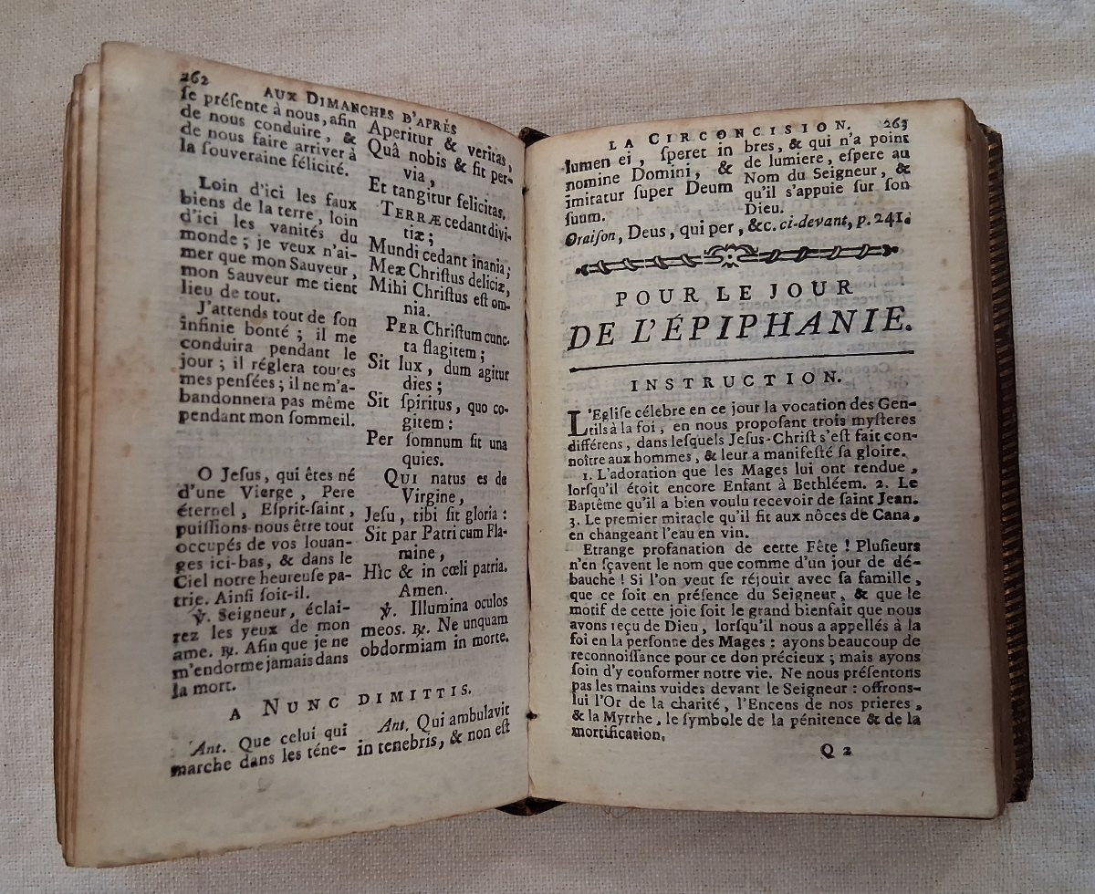Set Of 4 Religious Books From The 18th Century-photo-3