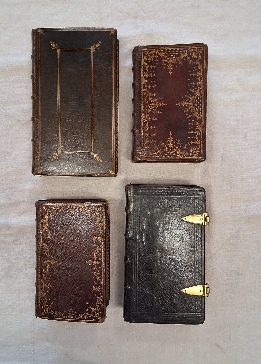 Set Of 4 Religious Books From The 18th Century-photo-6