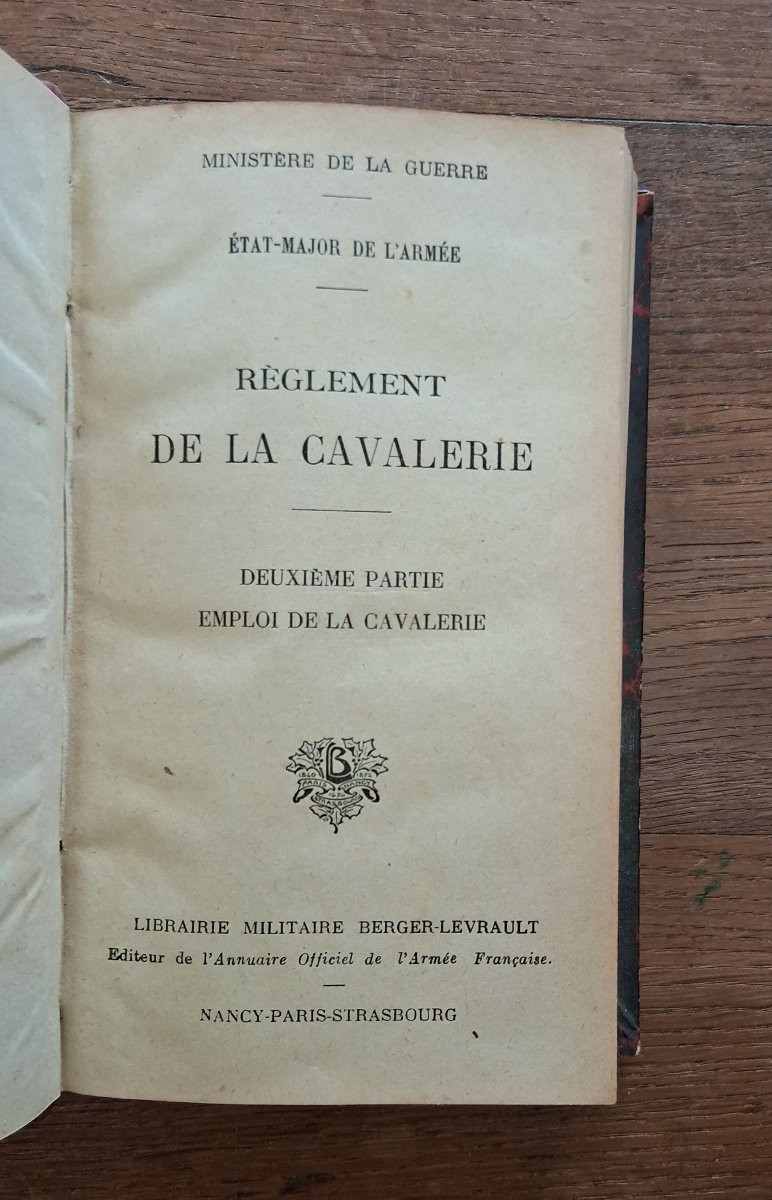 3 Books On The Cavalry / 20th Century-photo-1