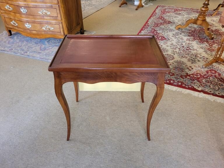 Bureau en Acajou  /  XVIIIème