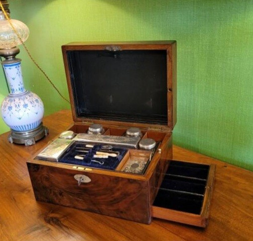 Coffret de Voyage en Acajou  / XIXème