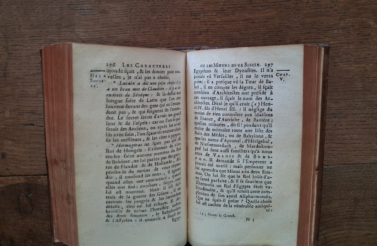 Les caractères de Théophraste par de la Bruyère  /  1754-photo-1