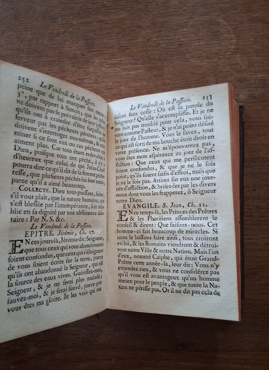 Epîtres et Evangiles   /  1783-photo-2