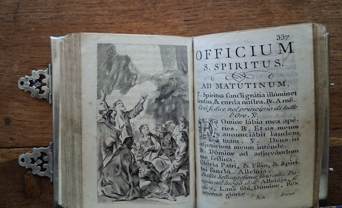 The Office Of The Blessed Virgin Mary  /  1740-photo-6