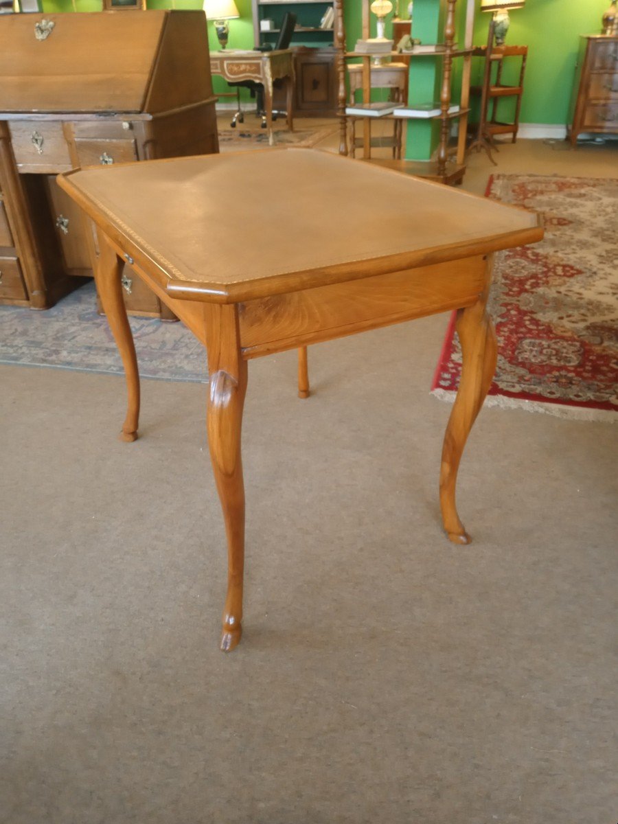Louis XV Walnut Desk-photo-3