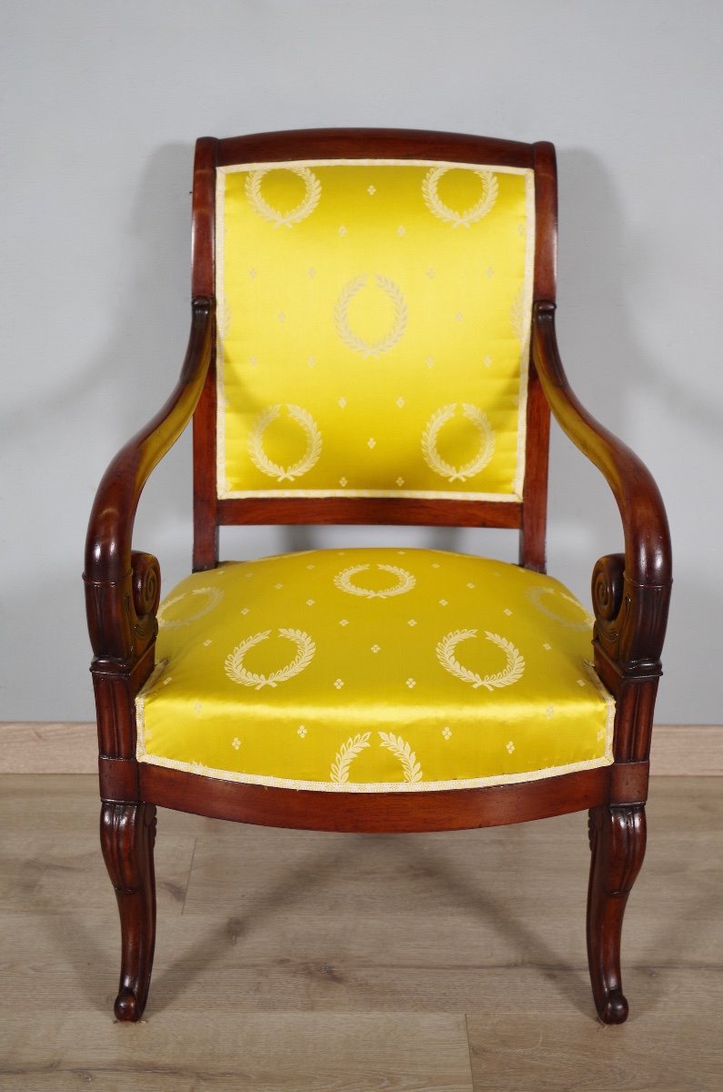 Four Restoration Period Armchairs-photo-3