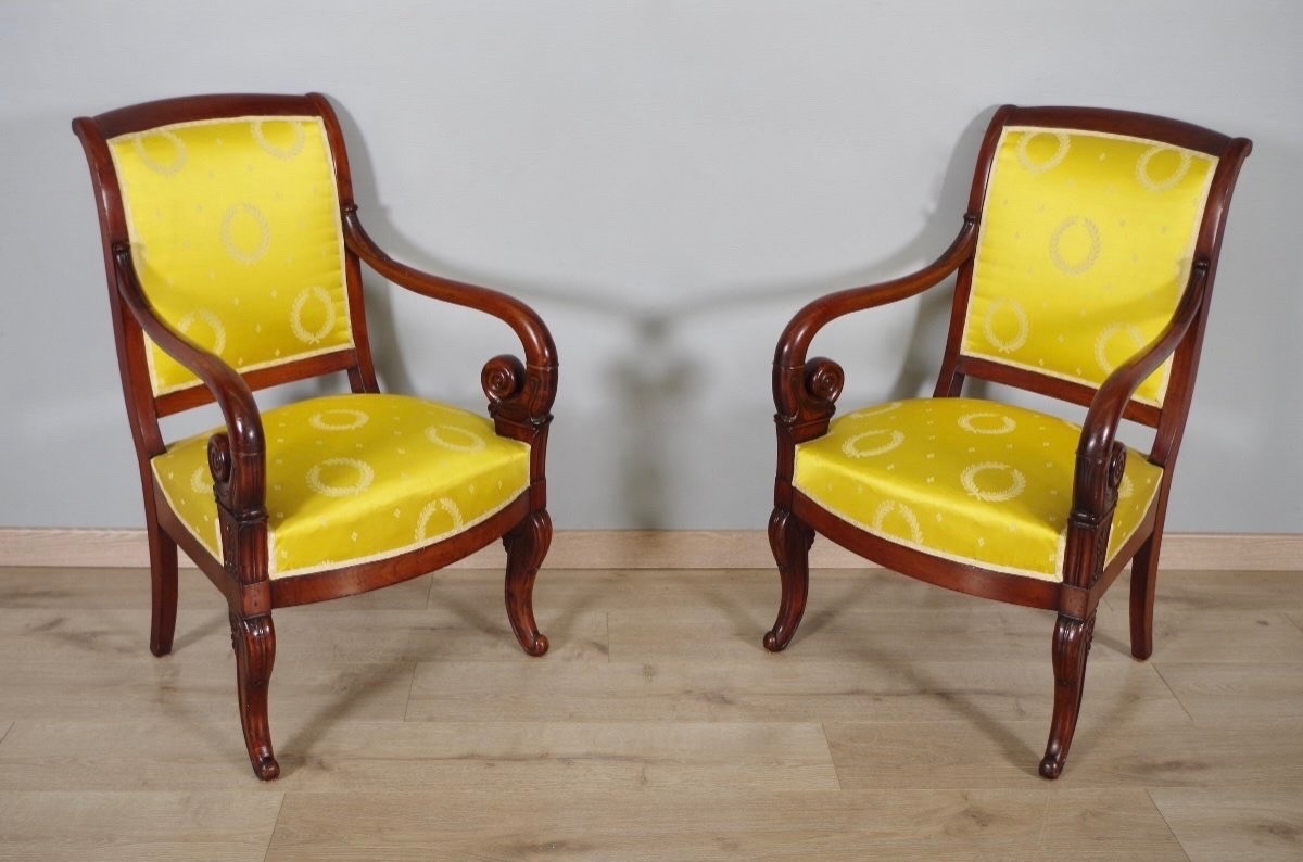 Four Restoration Period Armchairs-photo-2