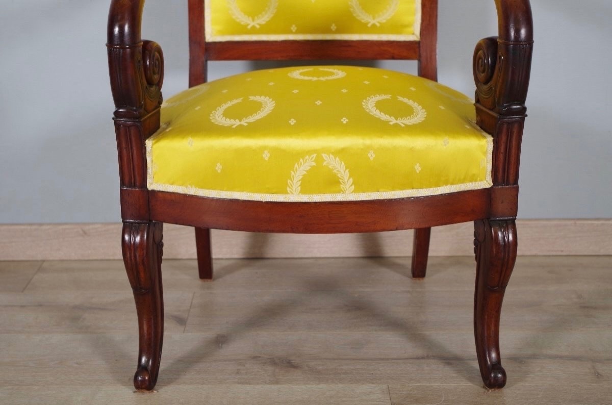 Four Restoration Period Armchairs-photo-2