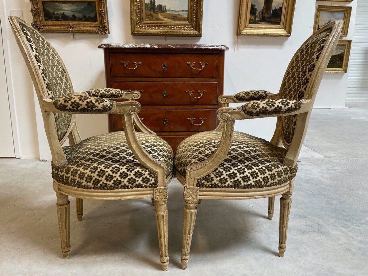 Quatre fauteuils laqués époque Louis XVI-photo-1