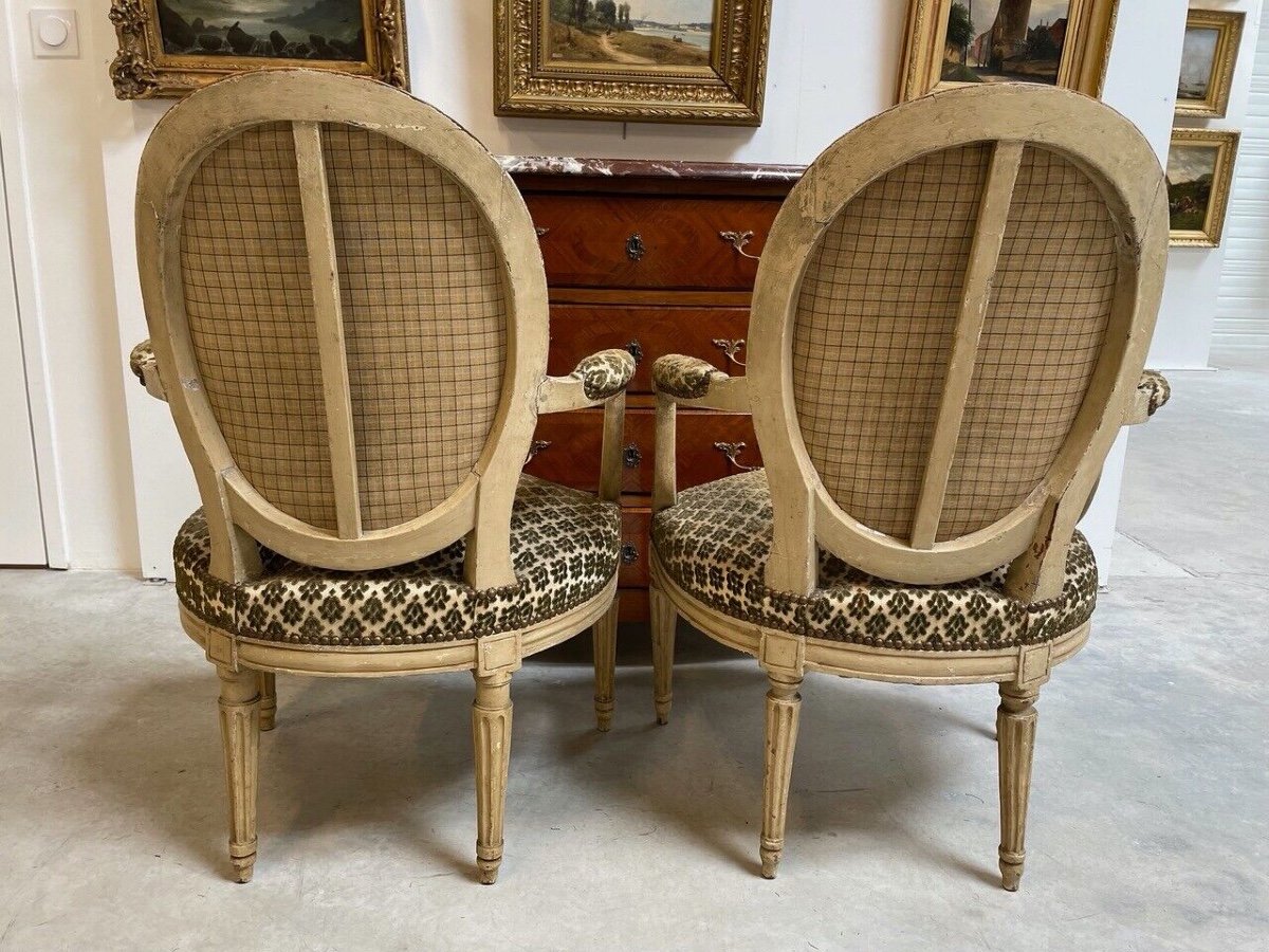 Quatre fauteuils laqués époque Louis XVI-photo-2