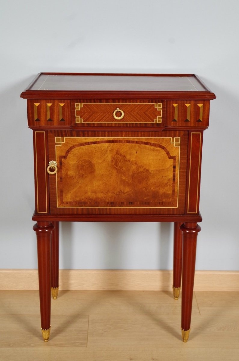 Paire de chevets style Louis XVI marqueterie bronzes dorés-photo-2