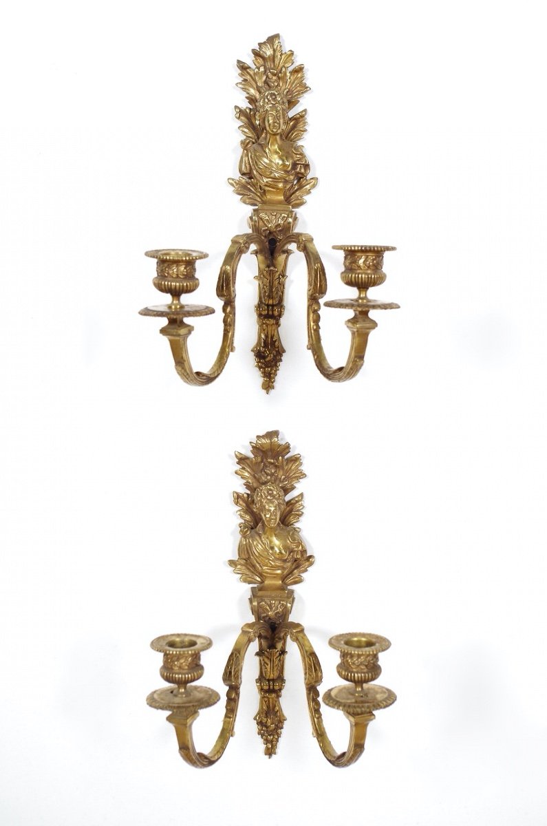 Four Louis XVI Style Gilt Bronze Wall Lights-photo-4