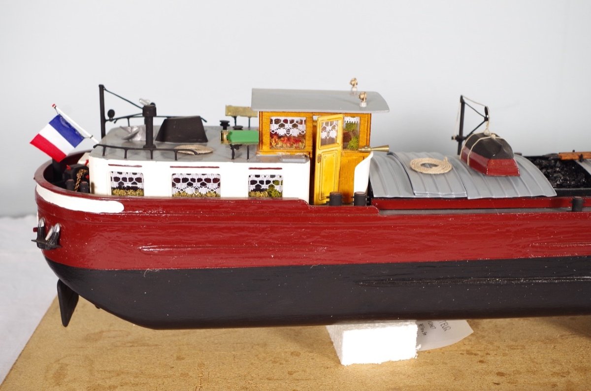 Maquette de péniche : automoteur type Freycinet-photo-3