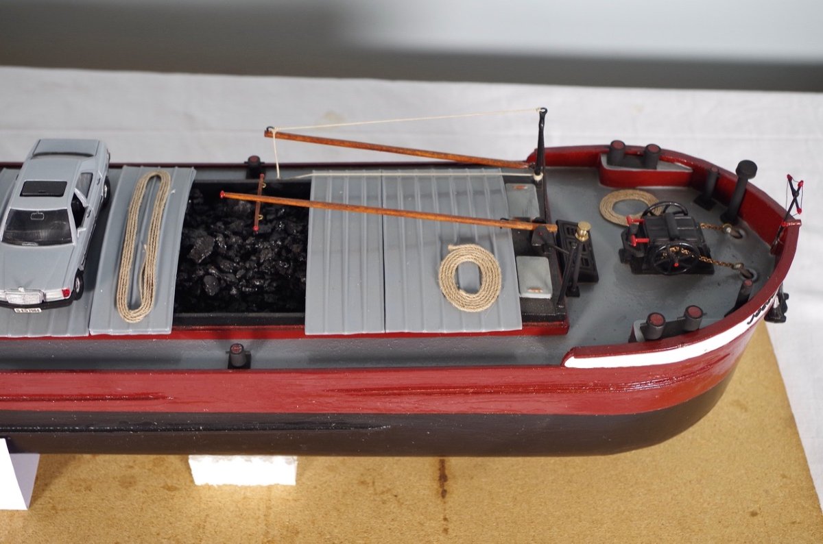 Maquette de péniche : automoteur type Freycinet-photo-5