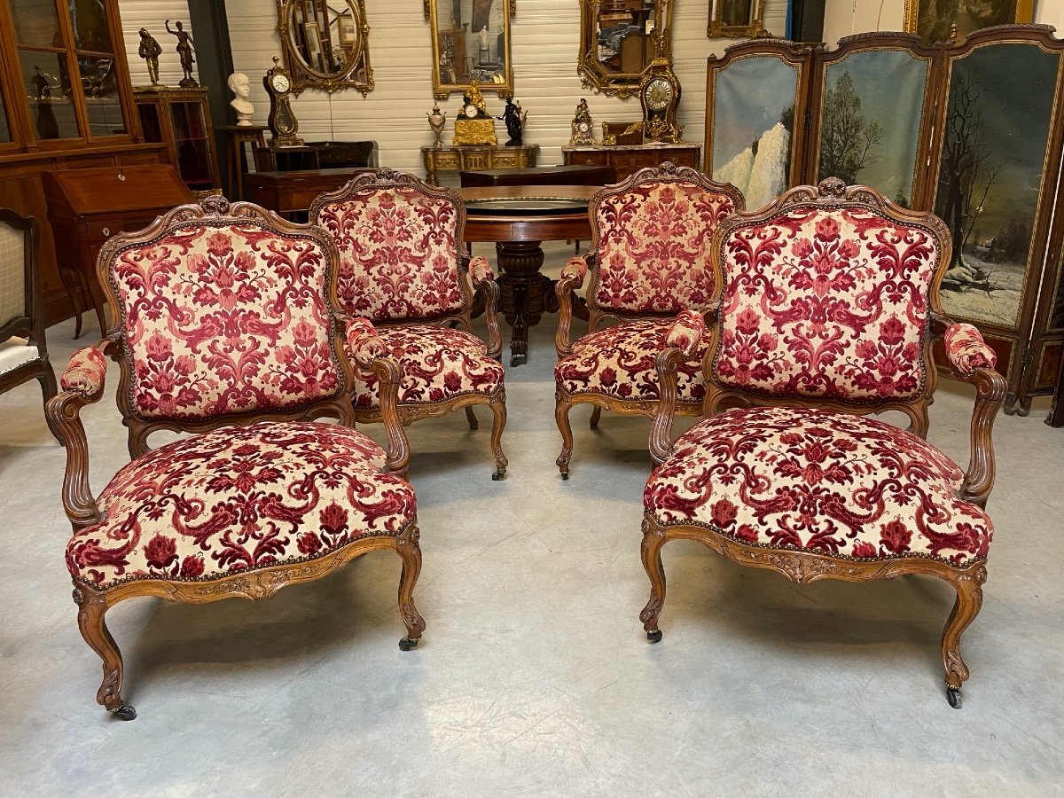 Quatre fauteuils style Louis XV Nogaret