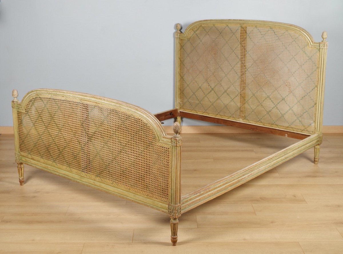 Louis XVI Style Painted Bed-photo-4