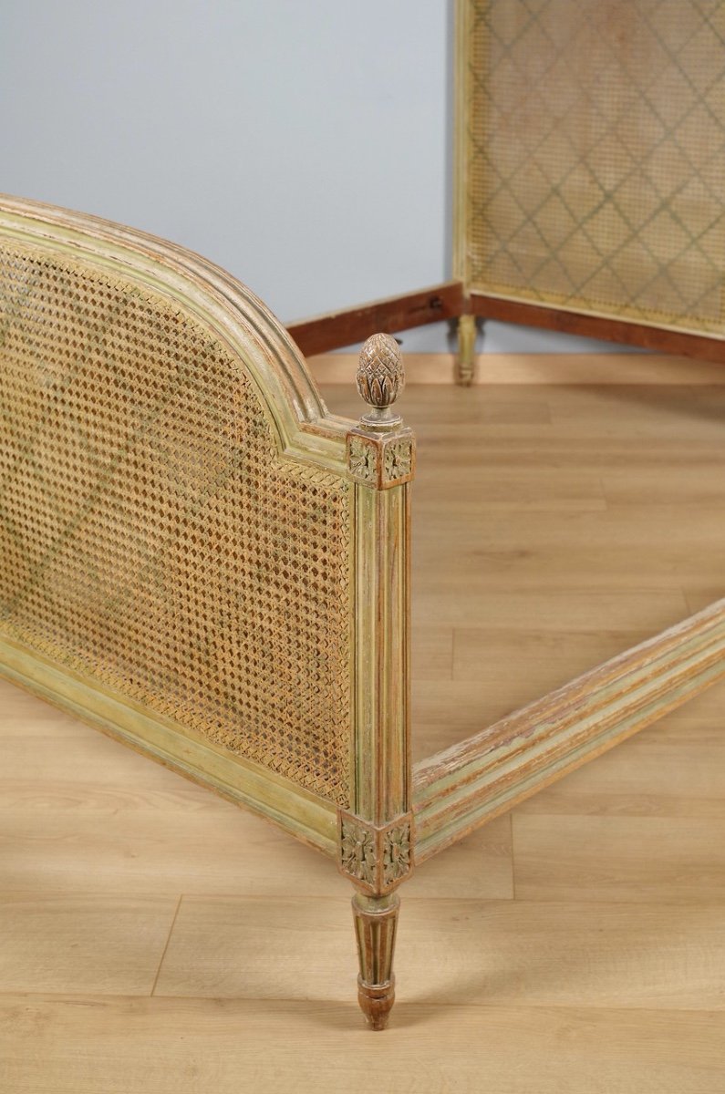 Louis XVI Style Painted Bed-photo-2